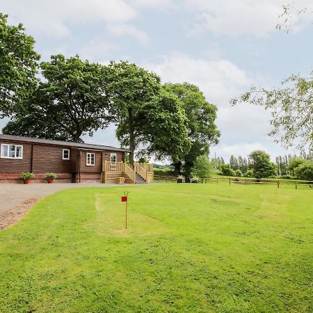 The Log Cabin Tenbury Exterior foto